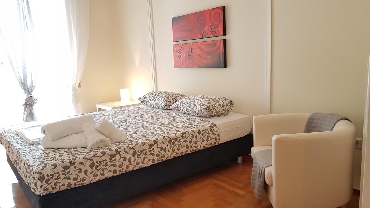 Menta Errathens - Center, 5 Bd, 2 Bath *